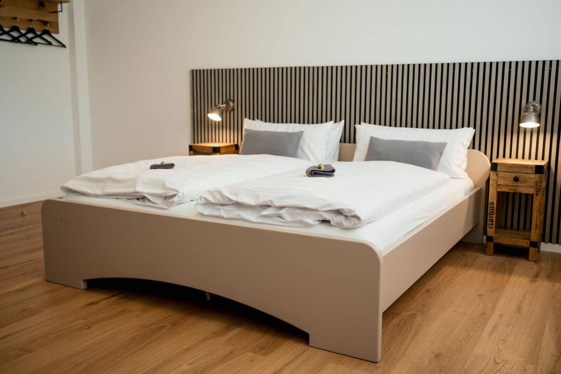 Doppelzimmer mit eigenem externen Bad