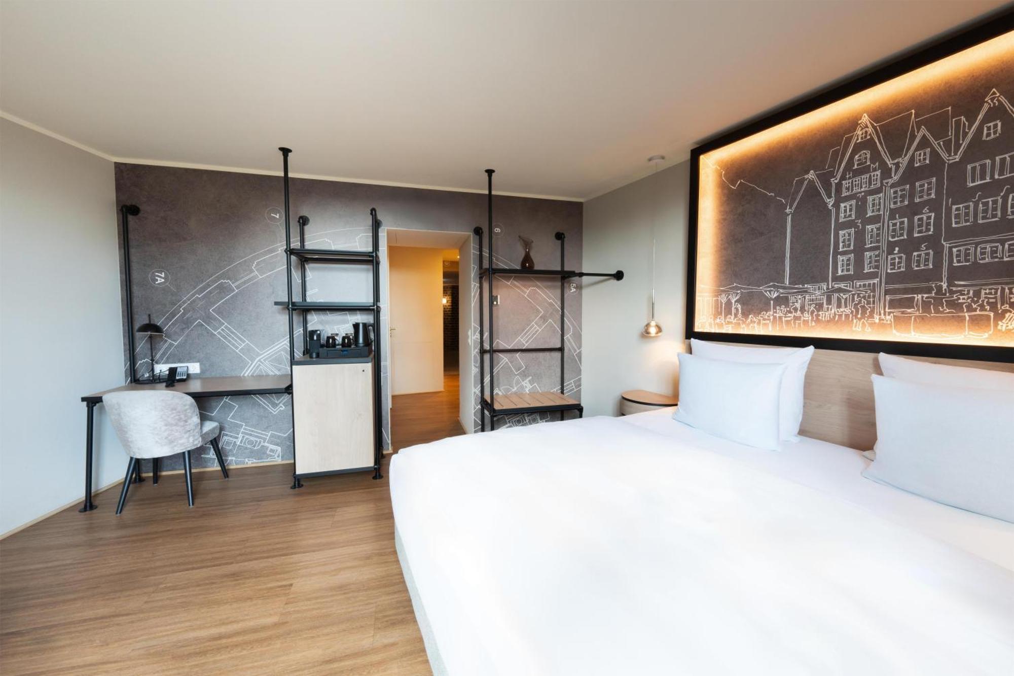 Deluxe King Room