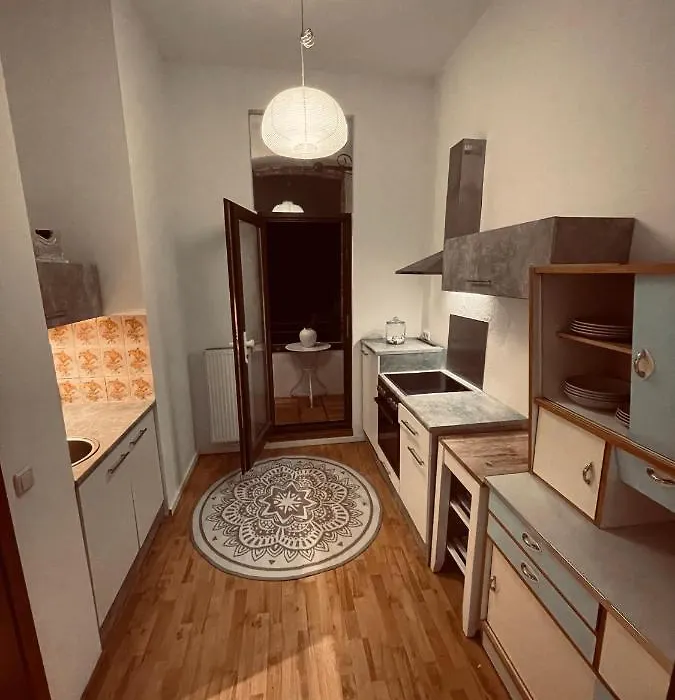Retro Appartement Im Herzen Von Koeln Deutz-1