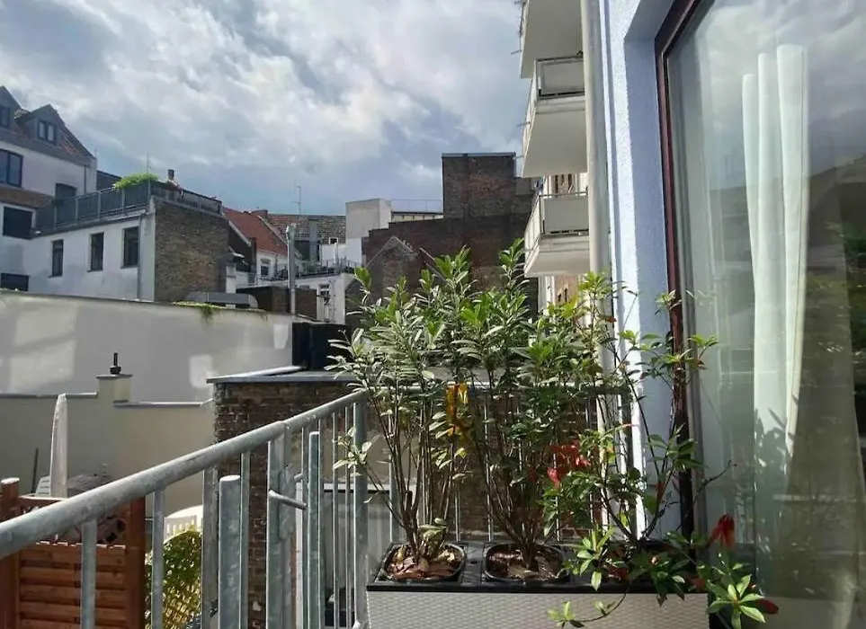 Friesenwall Apartments-1