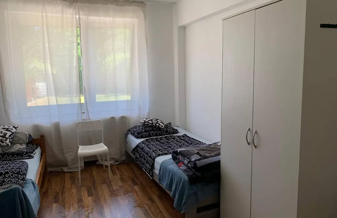 2 Zimmer Wohnung 1min Messe Köln-1