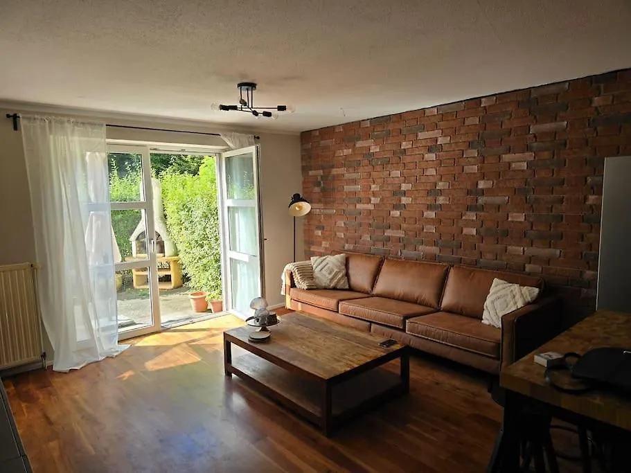 Stilvolles 2 Zi Apartment mit 65qm und Terrasse-1