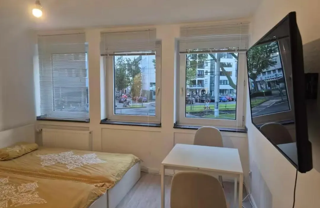 Schicke Wohnung, Innenstadt, beliebtes Viertel-1