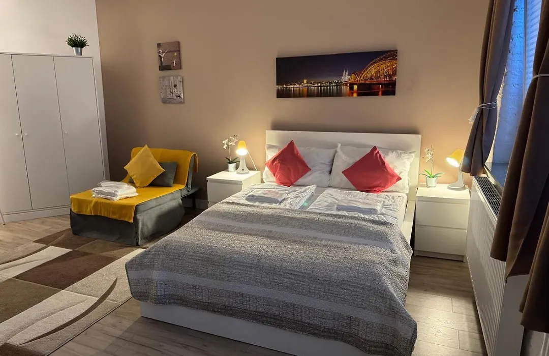 Cityperle - Ruhiges Komfort Apartment Naehe Dom --1