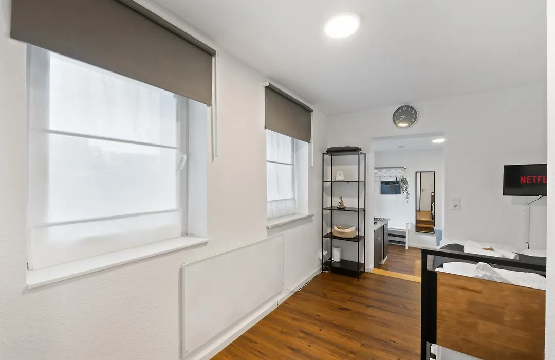 Modernes Apartement am Rhein in ruhiger Lage-1