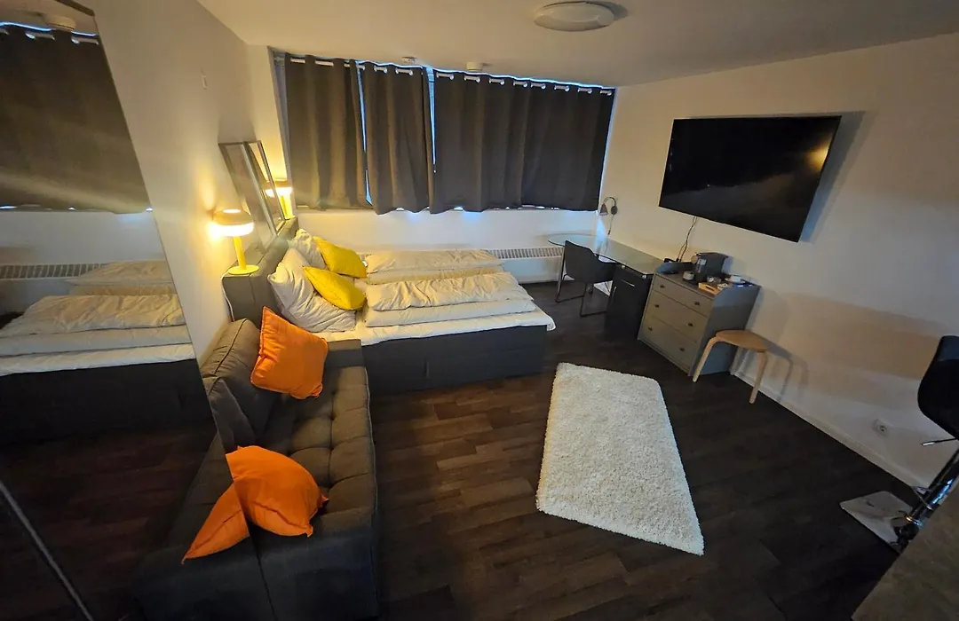 Ehrenfeld - Bright 32M2 Flat-1