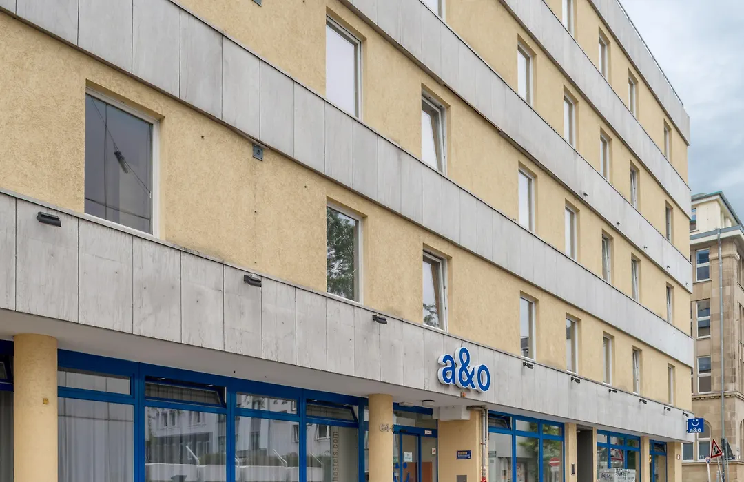 A&O Koeln Neumarkt-1