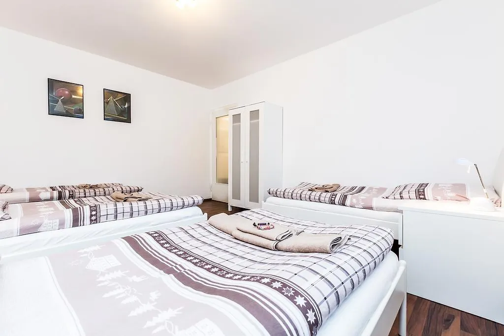 Ferienwohnung Köln Stammheim-1