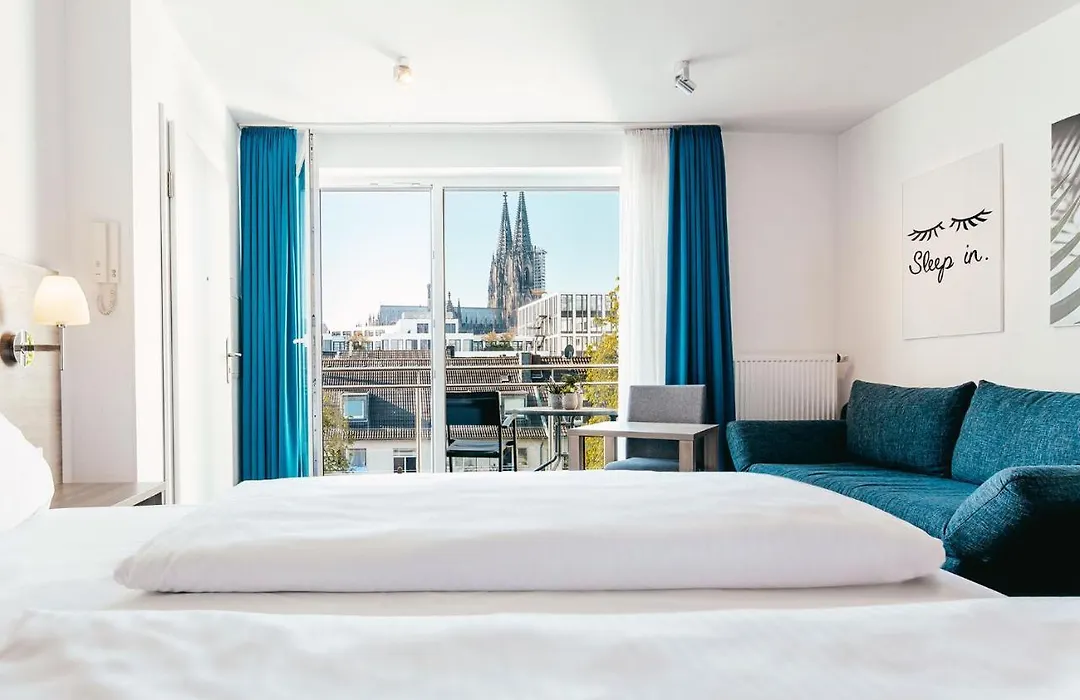 Haus am Dom - Apartments und Ferienwohnungen-1