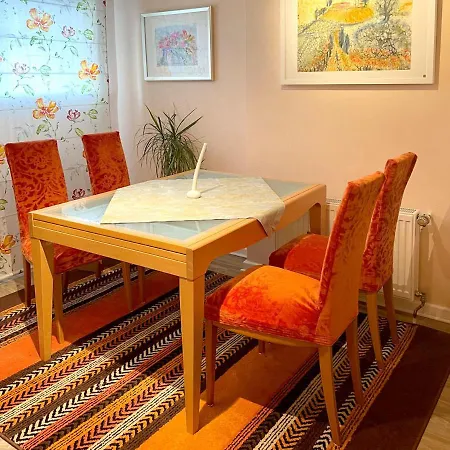 Ferienwohnung Köln-Poll-2