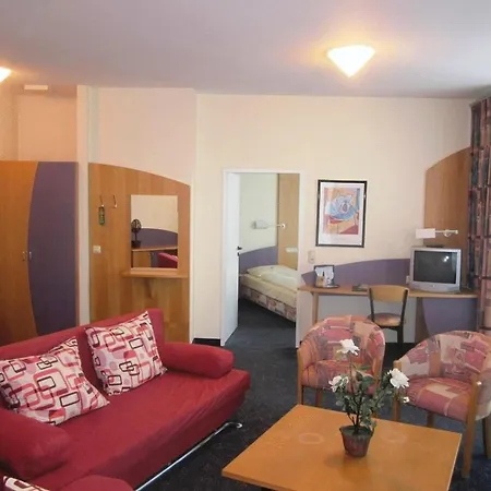 Euronova Arthotel-3