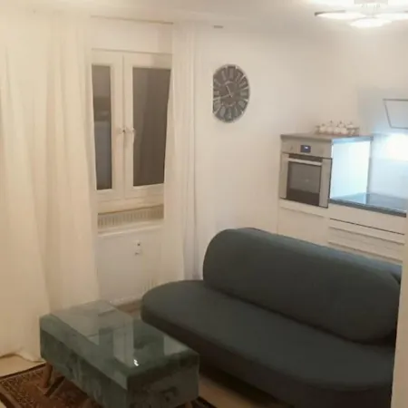 Apartment mit schöner, moderner Einrichtung-2