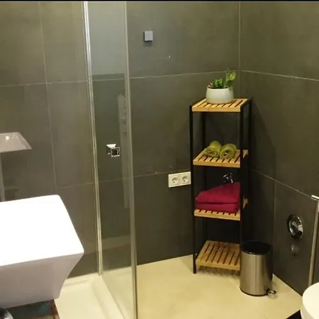 Apartment mit schöner, moderner Einrichtung-3