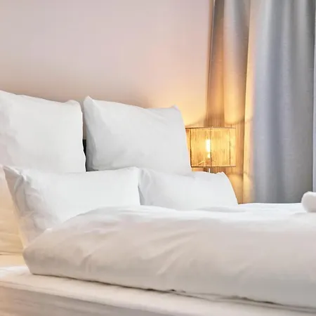 Park Avenue - Design Apartment Friesenstraße - 4 Pers - WLAN - Netflix - 65 Zoll TV-2