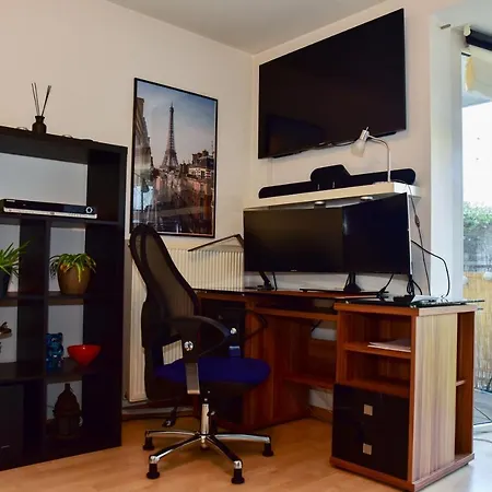 Appartment mit großem Balkon im belgischen Viertel-3