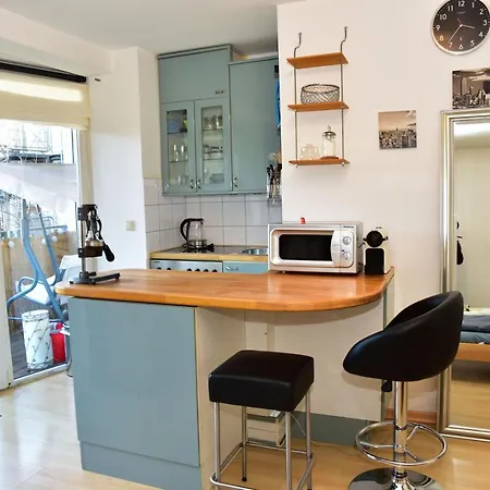 Appartment mit großem Balkon im belgischen Viertel-2
