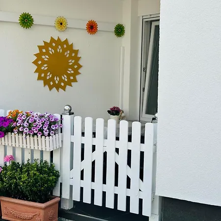 Stylisch und Schick, neue Wohnung, U-Bahn 2 Minuten-3