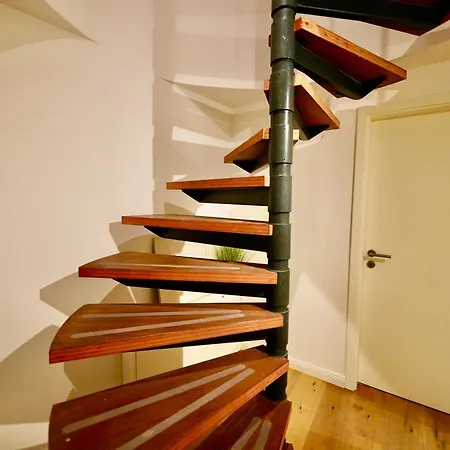 Central Maisonette Loft Near Cologne Cathedral-2