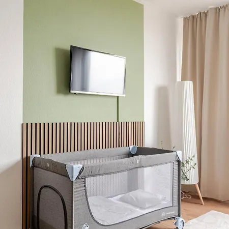 Schoenes Apartment Mit Parkplatz & 24H Checkin 1-3