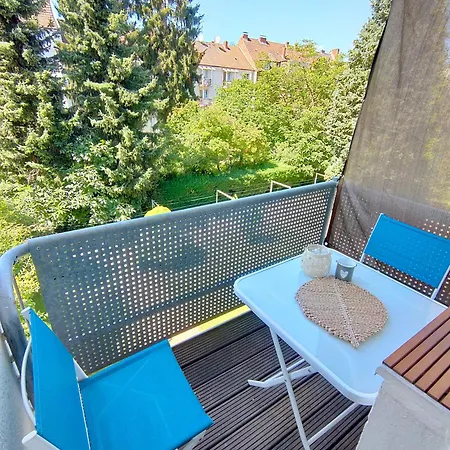 Large Central Apartment - Modern & Fully Equipped - Near Fair-3
