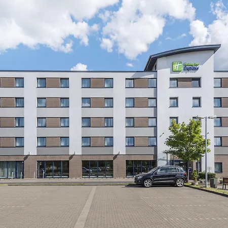 Holiday Inn Express Cologne Muelheim By Ihg-3