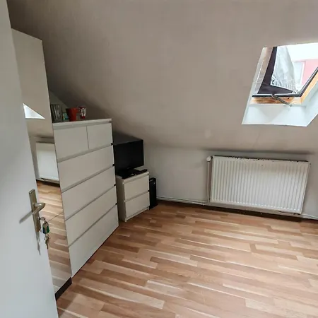 Privat Zimmer in Zwei-Zimmer-Wohnung als 2er WG-3