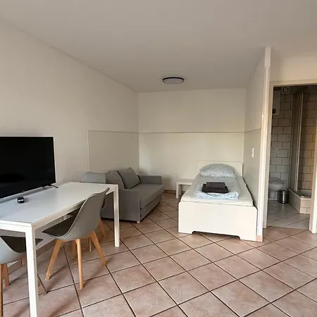 13 Worker Apartments - Single Beds - Free Parking - 10 Min Cologne-City-2