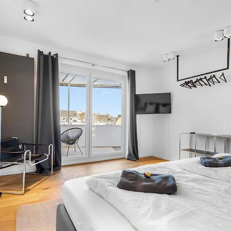 Exclusive Penthouse - Loft With Private Parking Overlooking Cologne Cathedral-2