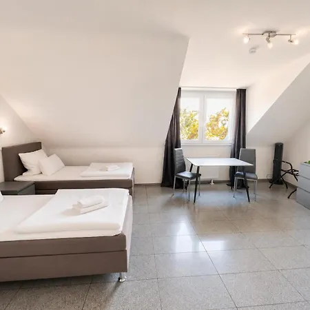 Lipp Apartments-2