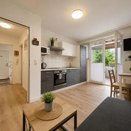 Holiday Home Cologne With Balkon - Near Koelnmesse - Temporary Living--2
