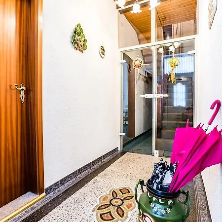 Ferienwohnung Köln-Altstadt-Nord-2