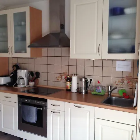 Ferienwohnung mit Garten in Köln-3