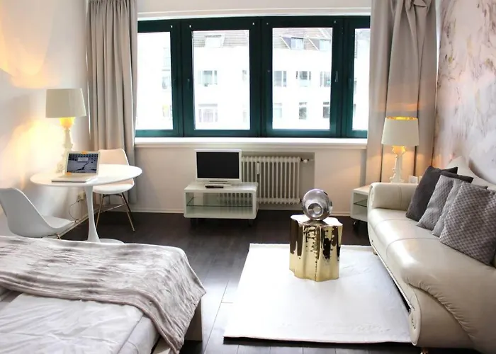 Ferienwohnung A-Partment • Koeln- Mediapark, Deutschland