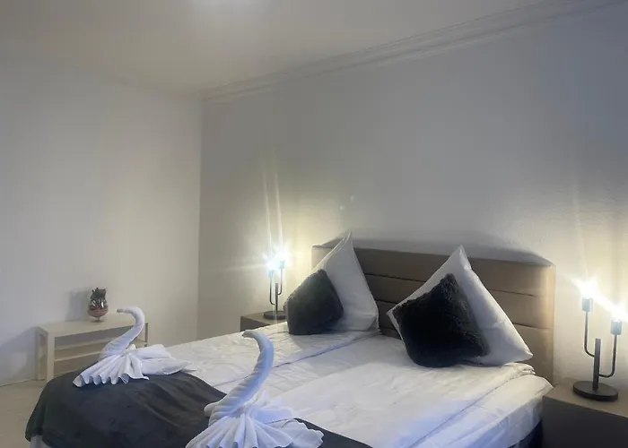 Central Shared Apartment, Friesenplatz