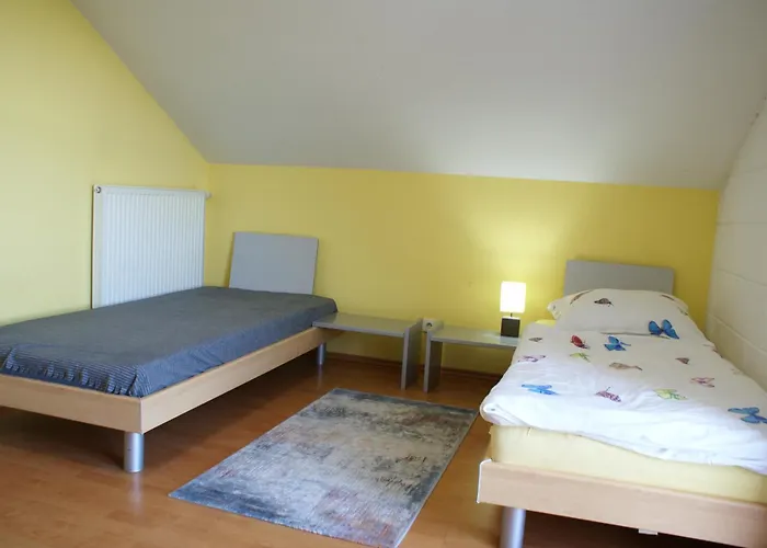 Zimmer mit Gartenblick