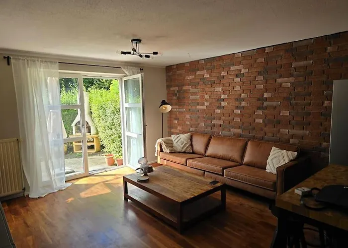 Stilvolles 2 Zi Apartment mit 65qm und Terrasse