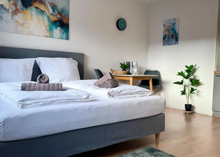 HoliDeis Köln Center Studio-Apartment