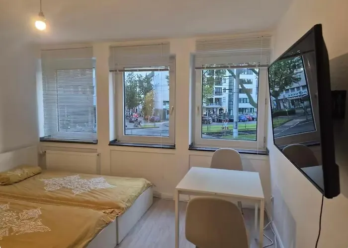 Schicke Wohnung, Innenstadt, beliebtes Viertel Köln, Deutschland