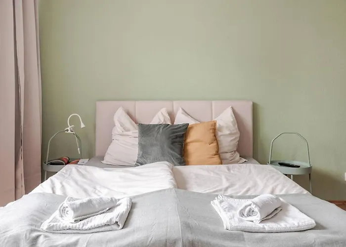 Schoenes Apartment Mit Parkplatz & 24H Checkin 1