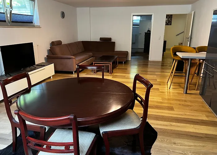 Geräumige Unterkunft auch familienfreundlich bis 4 Personen Köln