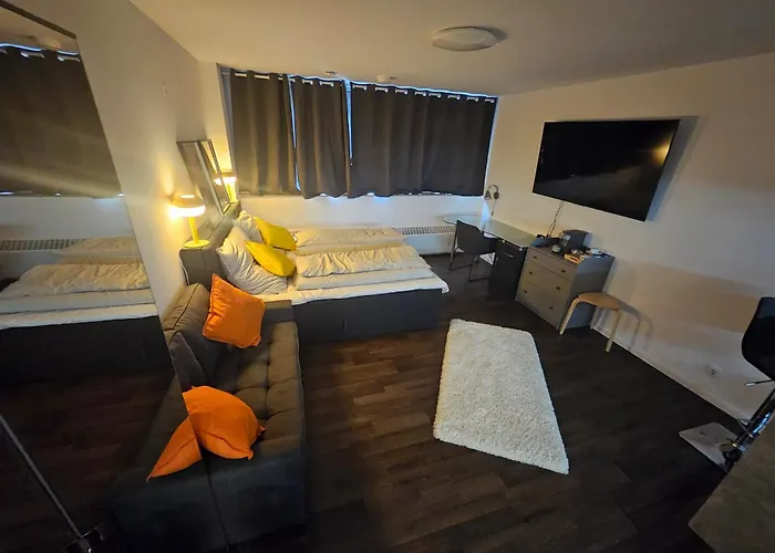 Ehrenfeld - Bright 32m2 Flat